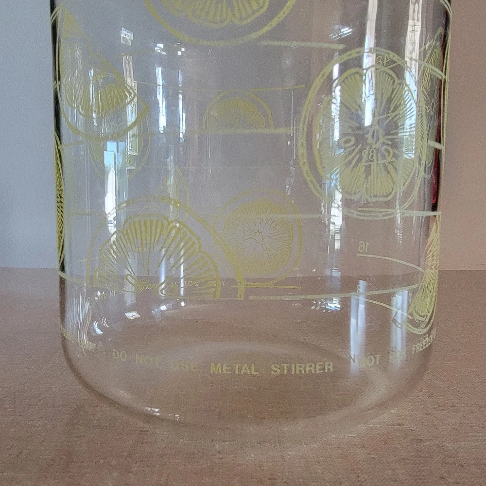 Vintage Pyrex 2 Qt Lemonade Pitcher Lemon Slice USA‎ #7520
